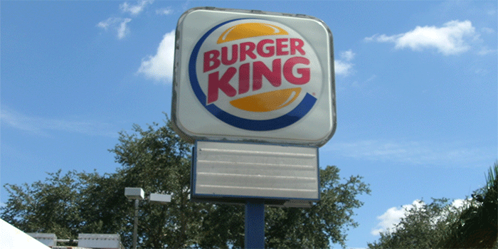   Restaurant Pylon Sign