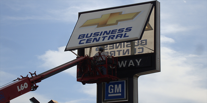 50+ years Sign Service Experience